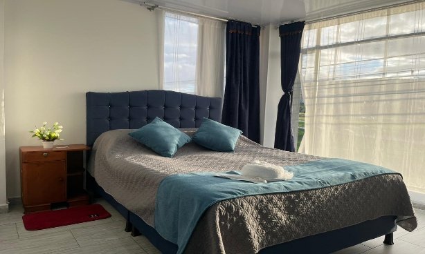 Habitación NAHOS STAY